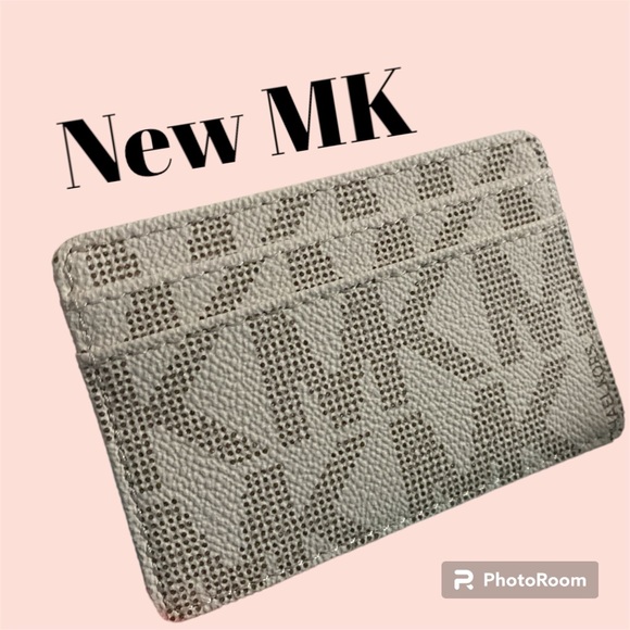 Michael Kors 🌞☀️Small card holder -color vanilla jet set - Picture 2 of 5